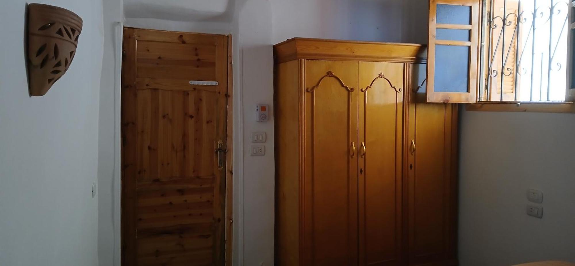 Studio House Luxor Bagian luar foto
