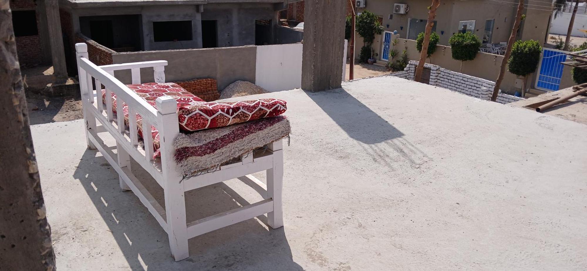 Studio House Luxor Bagian luar foto